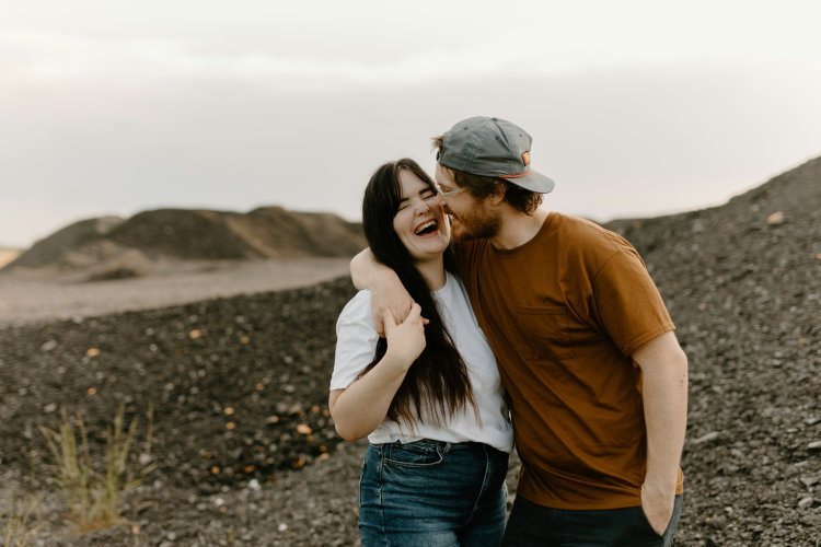 Strengthen Your Bond: 5 Habits for a Better Relationship – Start Your Journey on Dreamerdate.com!