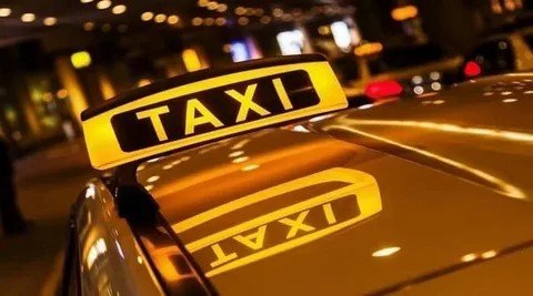 Your Complete Guide to Booking an Umrah Taxi Online