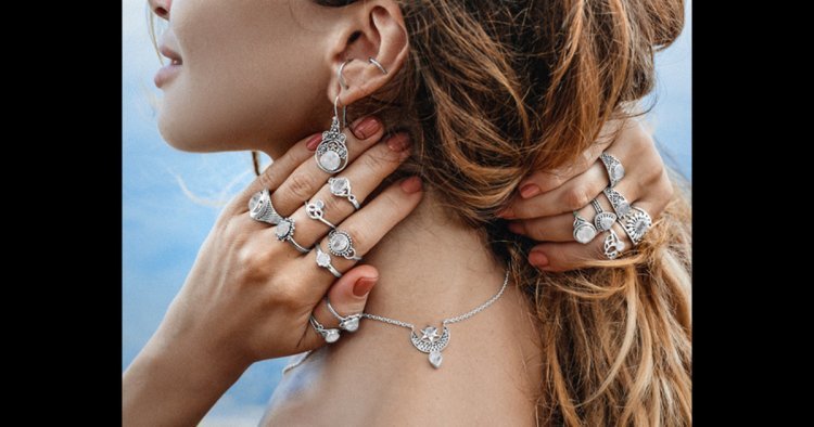 Should You Include Herkimer Diamond in Your Fashion?