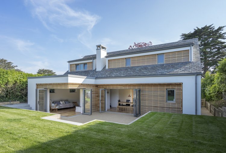 The Best Rendering Materials for Coastal Homes in Bournemouth