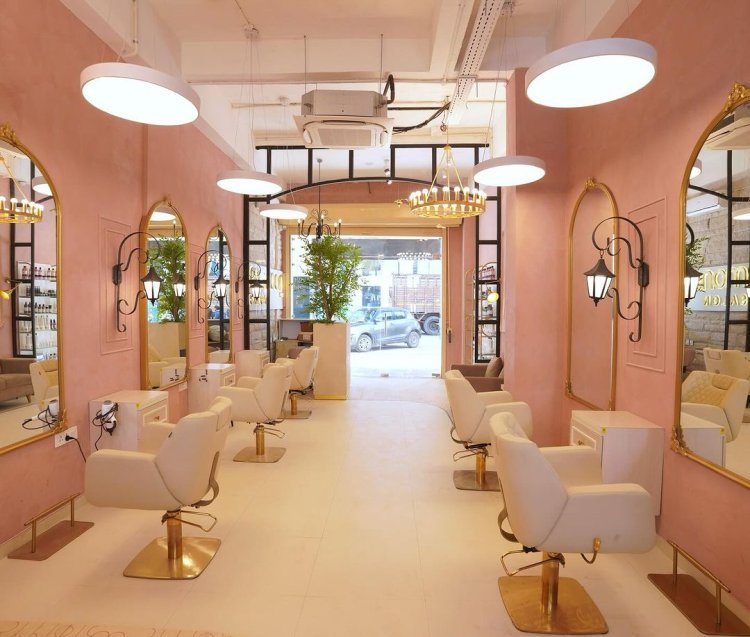 Start Your Beauty Business with the Best Salon Franchise in India – A Profitable Opportunity